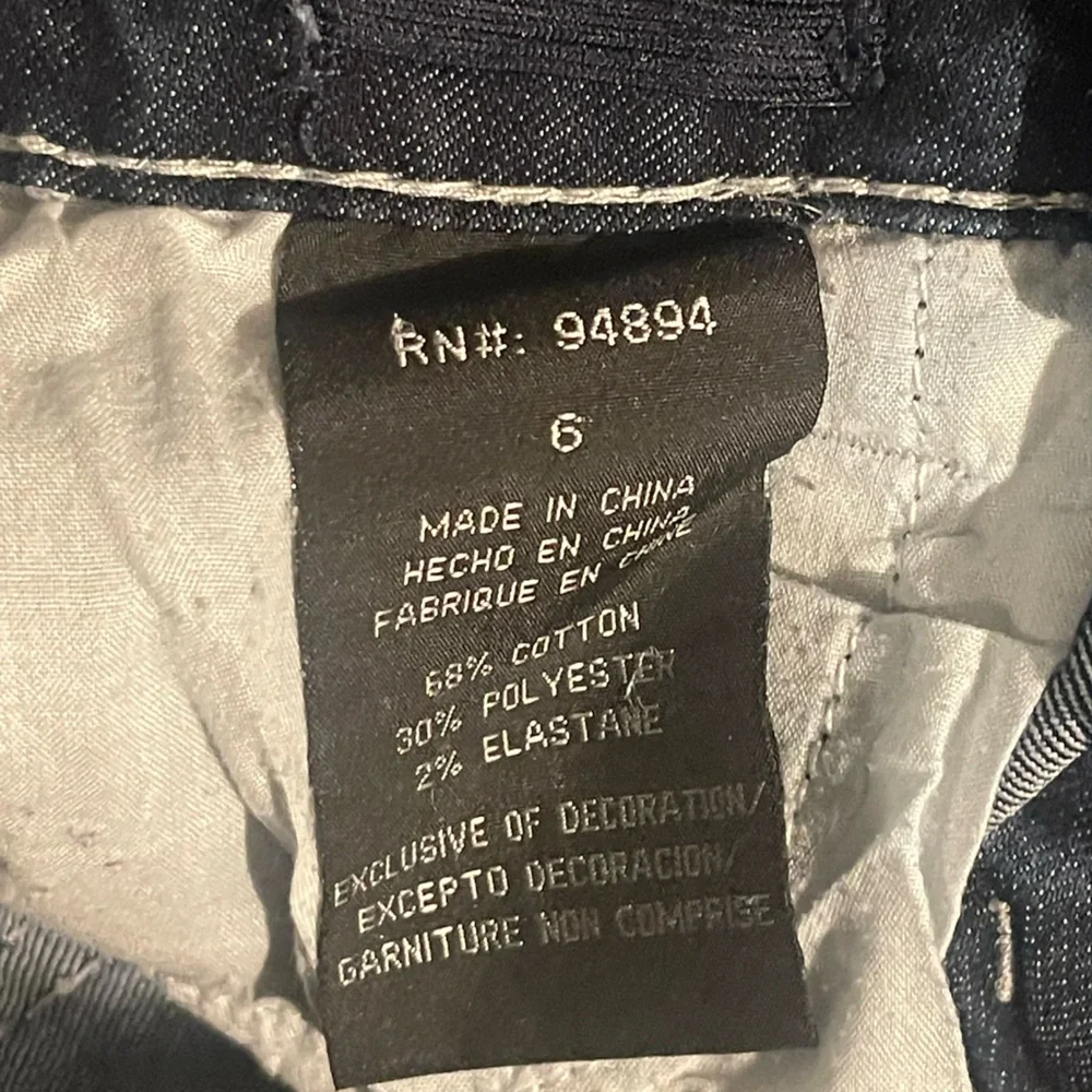 Rodeo Girl Embroidered Dark Wash Straight Adjustable Waist Capri‎ Jeans Size 6